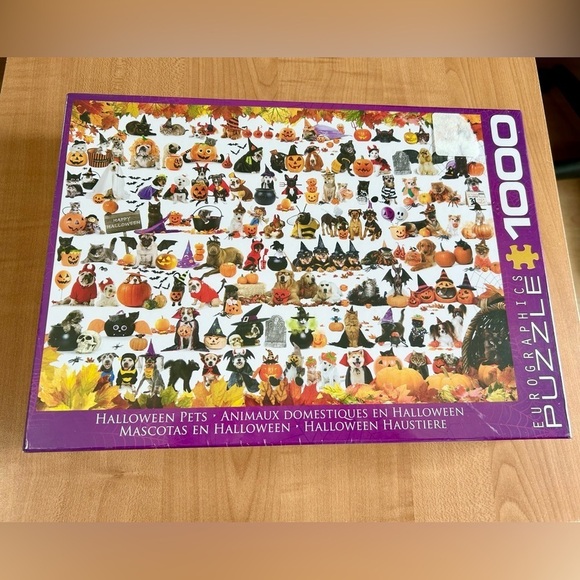 eurographics Other - New Eurographics puzzle sealed 1000 pieces Halloween pets 19 x 26 jigsaw toys